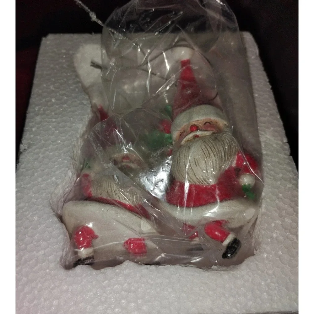 EnrichFun Santas Set of 2 Ornaments Hand Painted Ethoxylate Resin NOB